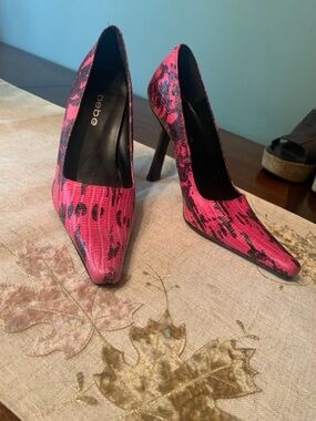 bebe Hot Pink and Black Animal-Print Pointed Toe Heels